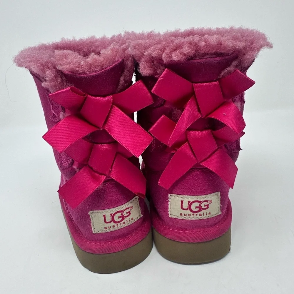 UGG Pink Fleece-Lined Boots sz.6